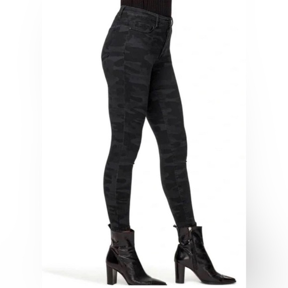Sanctuary (Social Standard) Black Prosperity Camouflage Ankle Skinny Jeans NWT! - Picture 3 of 12